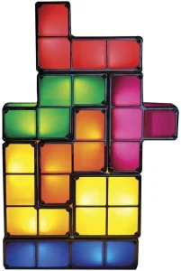 En tetris lampa som man kan bygga ihop själv, det är en rolig och unik julklapp till en gamer.