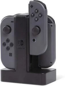 En laddstation för Nintendo Switch där man kan ladda Joy Con kontrollerna.